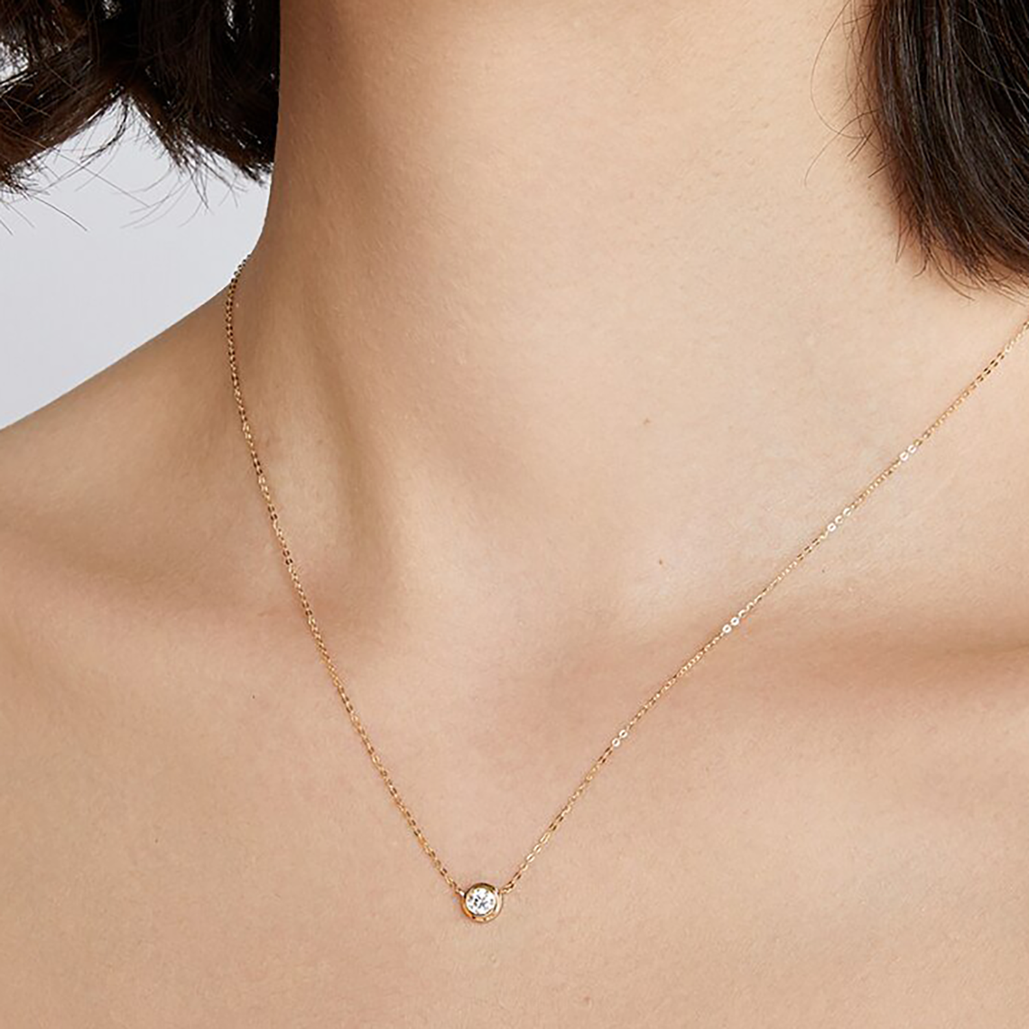 14K_Gold_Classic_Bezel_Setting_Solitaire_Necklace_ojn002_02