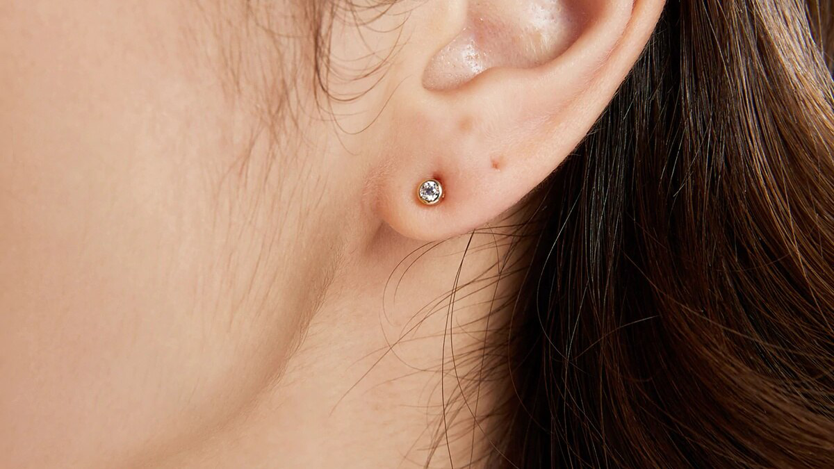 14K_Gold_Classic_Bezel_Setting_Solitaire_Stud Earring_oje001_01 14K Gold classic bezel setting solitaire stud earrings for Women