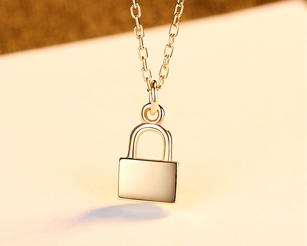 14K_Gold_Simple_Padlock_Lock_Necklace_03
