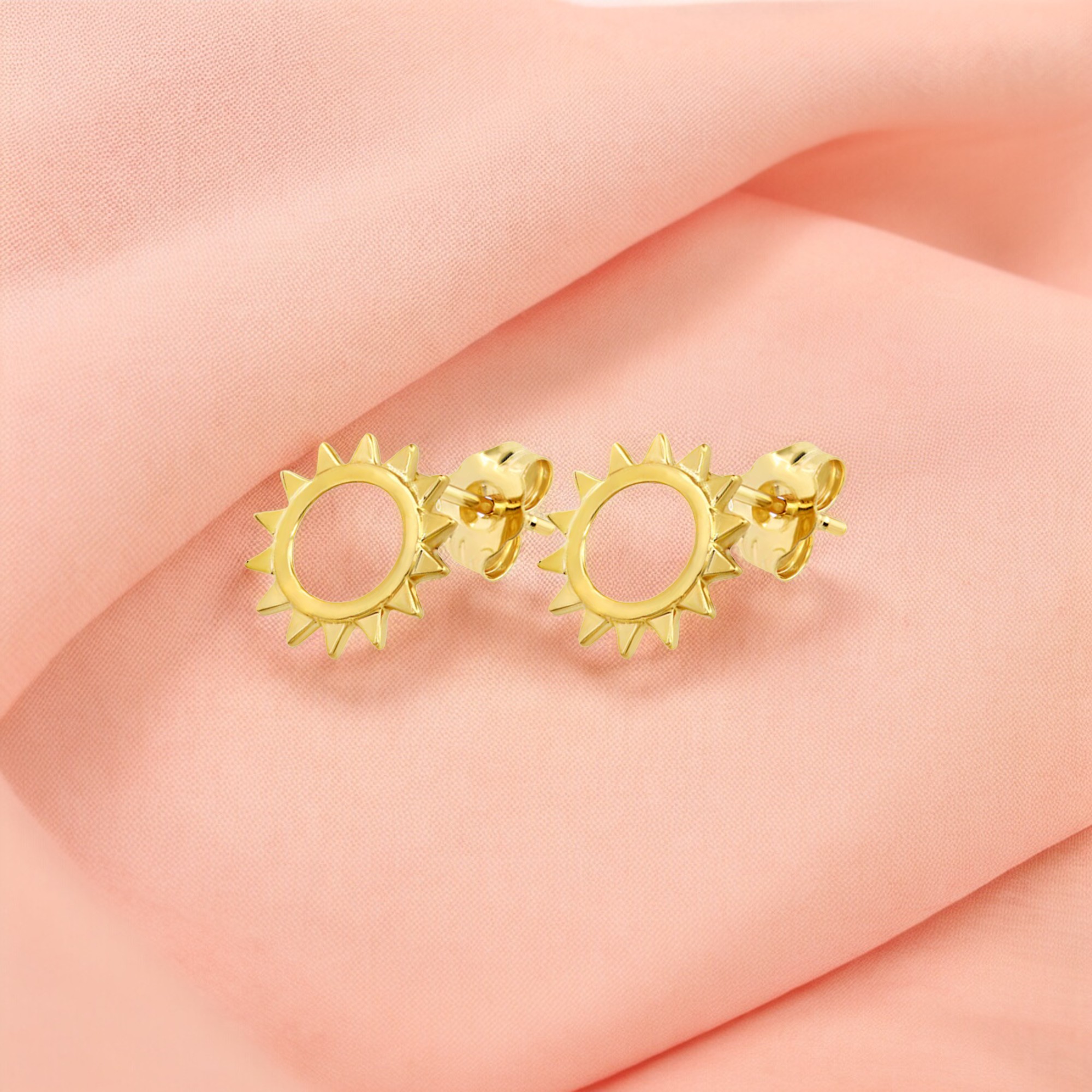14k gold sun shaped stud earrings yellow gold_03