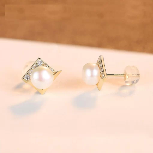 14k Gold Natural Freshwater Pearl Stud Earrings for Women